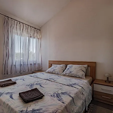 Kesten Apartament Janjina